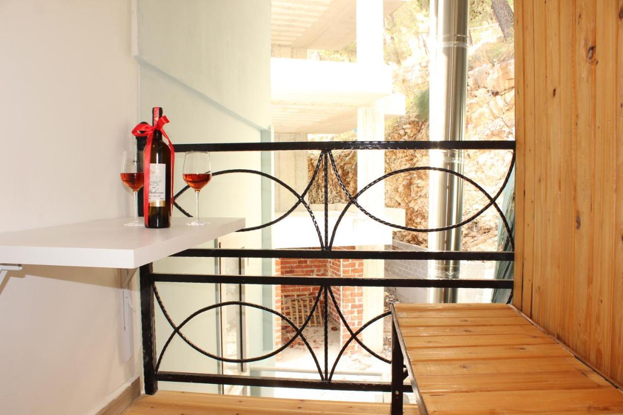 Bebi Hotel And Apartments Sarandë Exterior foto