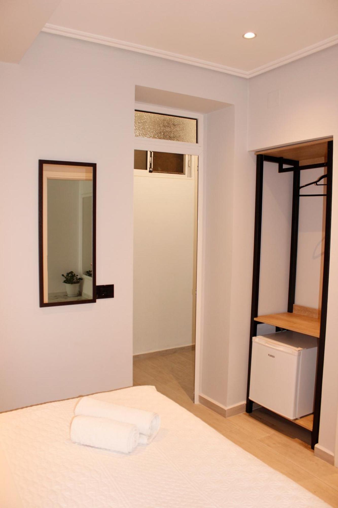 Bebi Hotel And Apartments Sarandë Exterior foto